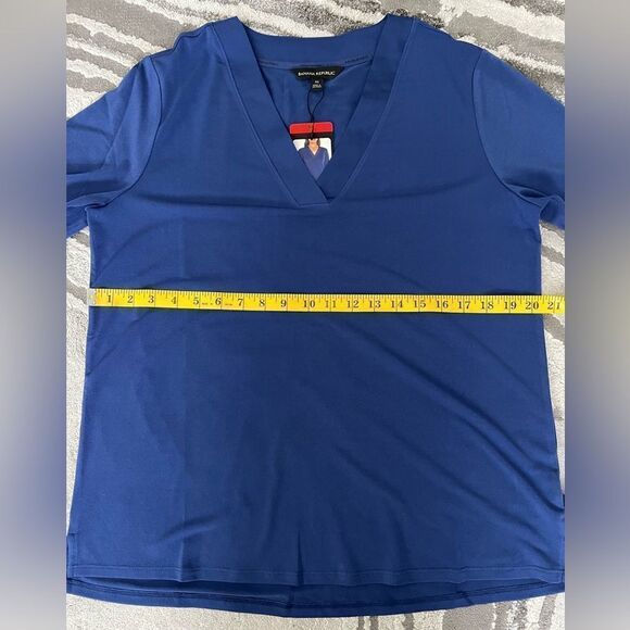 Banana Republic Woman’s 3/4 Sleeves V-neck Top Blouse - Picture 7 of 11